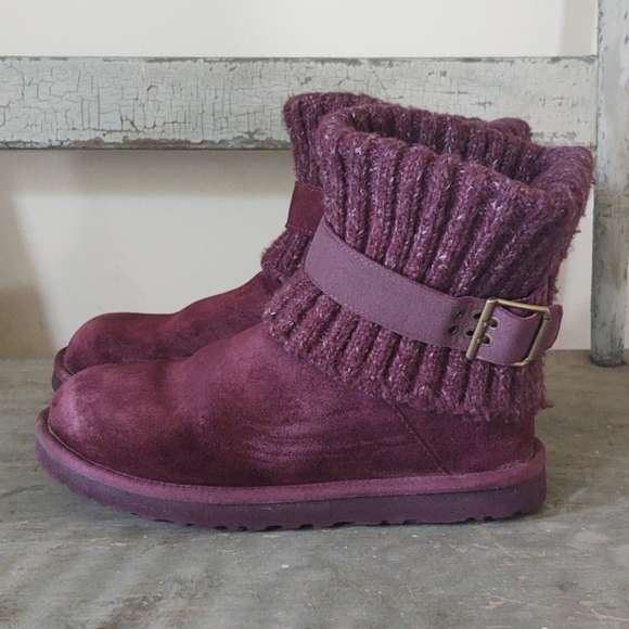 UGG Shoes - 💗2XHP💗UGG Cambridge Burgandy Suede/fabric Boots